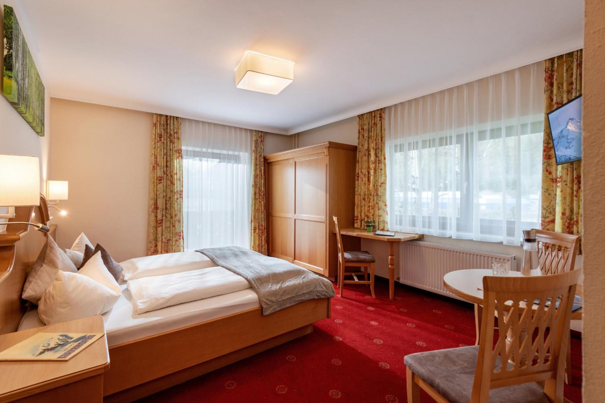 Hotel Garni Birkenhof マイヤーホーフェン エクステリア 写真