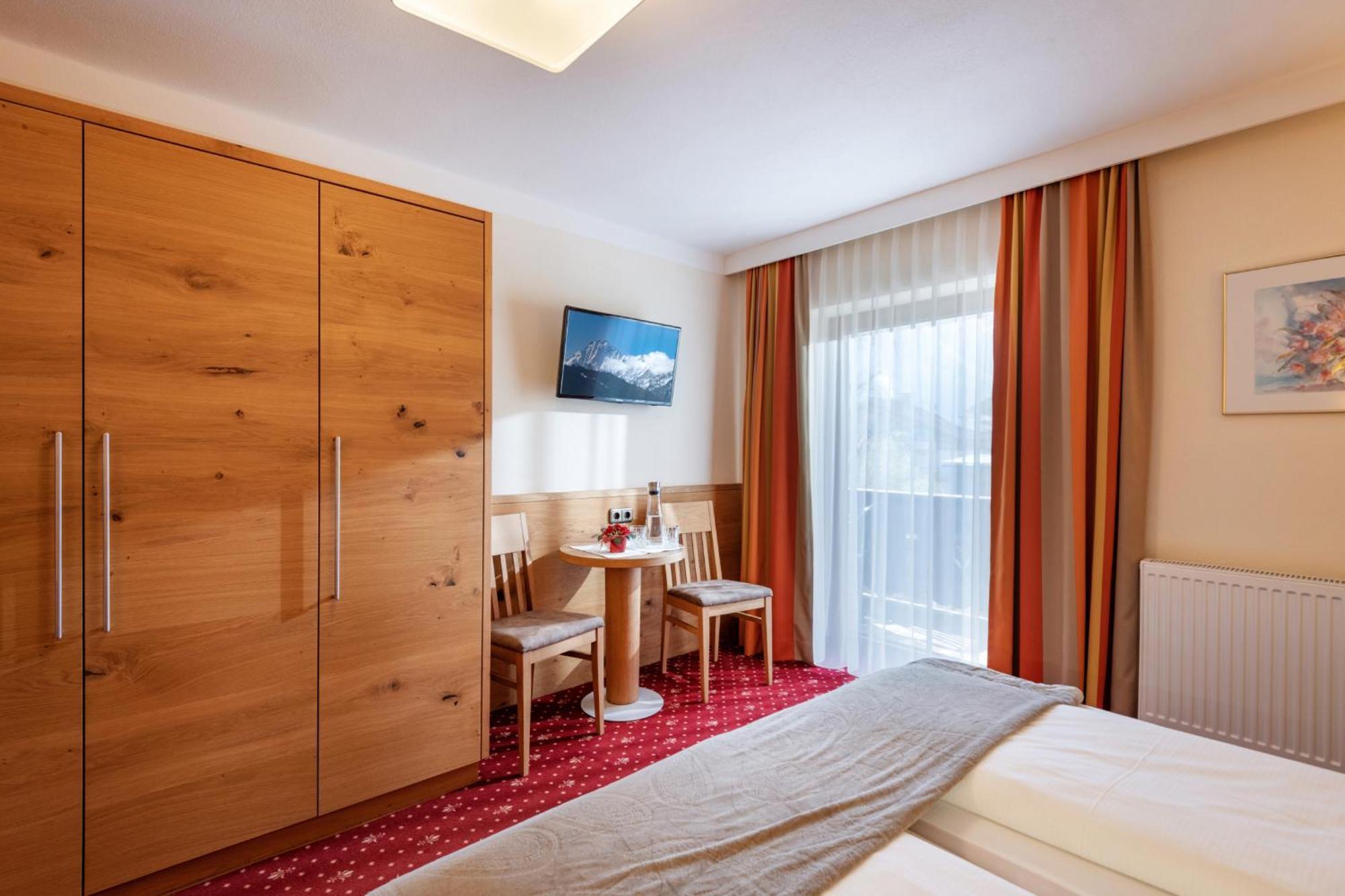 Hotel Garni Birkenhof マイヤーホーフェン エクステリア 写真